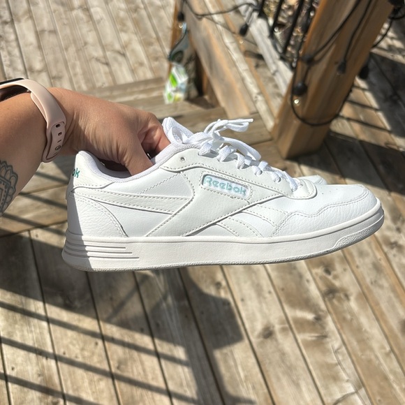 White Reebok sneakers - Picture 11 of 11